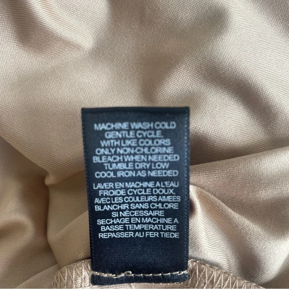 AFRM Orange with other multicolored prints skirt 33315. - Picture 5 of 6